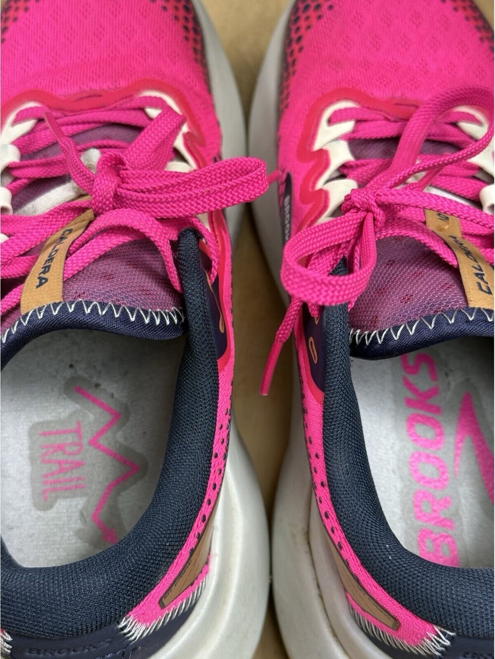 Brooks Caldera 6 -Women’s Pink/Navy Low Top LaceUp -Mesh Trail Running sneakers - Picture 9 of 10